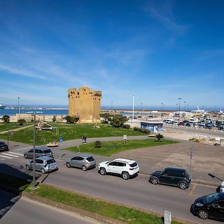 Ad Un Passo Dal Molo Apartment Porto Torres Exterior photo